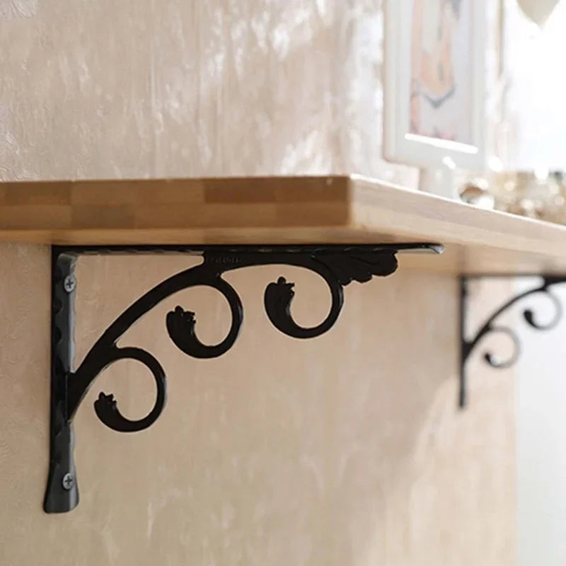 Equerre Decorative